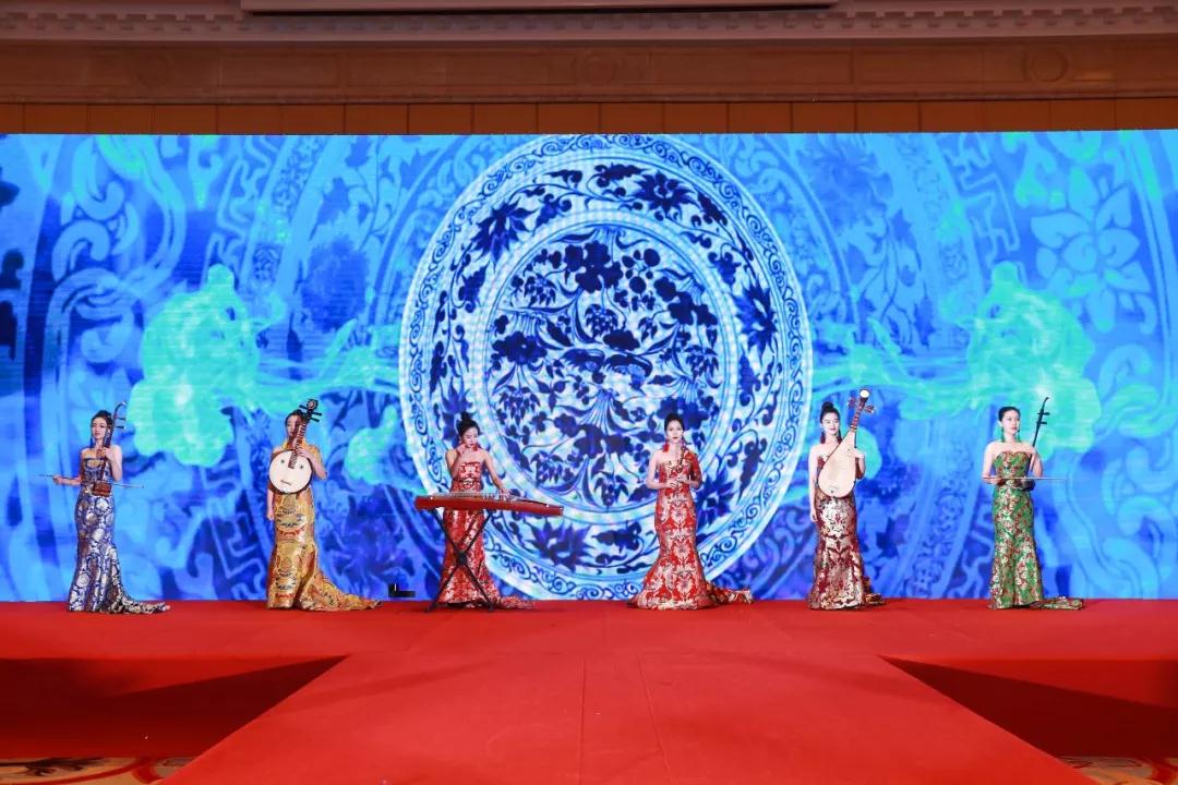 热烈庆祝“变革创新 扬帆未来”北京中成康富2019年合伙人年会胜利召开 热烈庆祝“变革创新 扬帆未来”北京中成康富2019年合伙人年会胜利召开