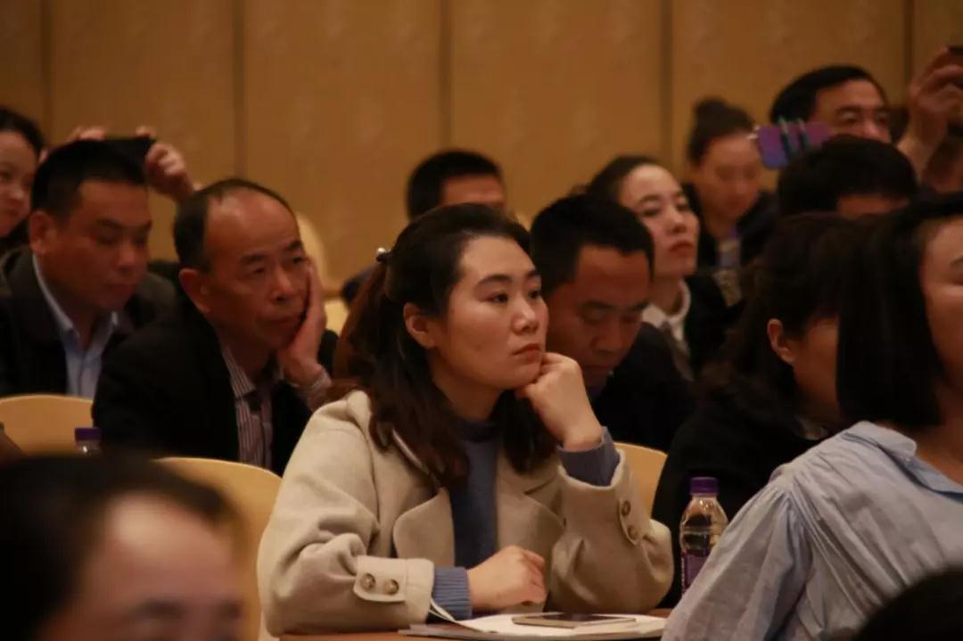 热烈庆祝“变革创新 扬帆未来”北京中成康富2019年合伙人年会胜利召开